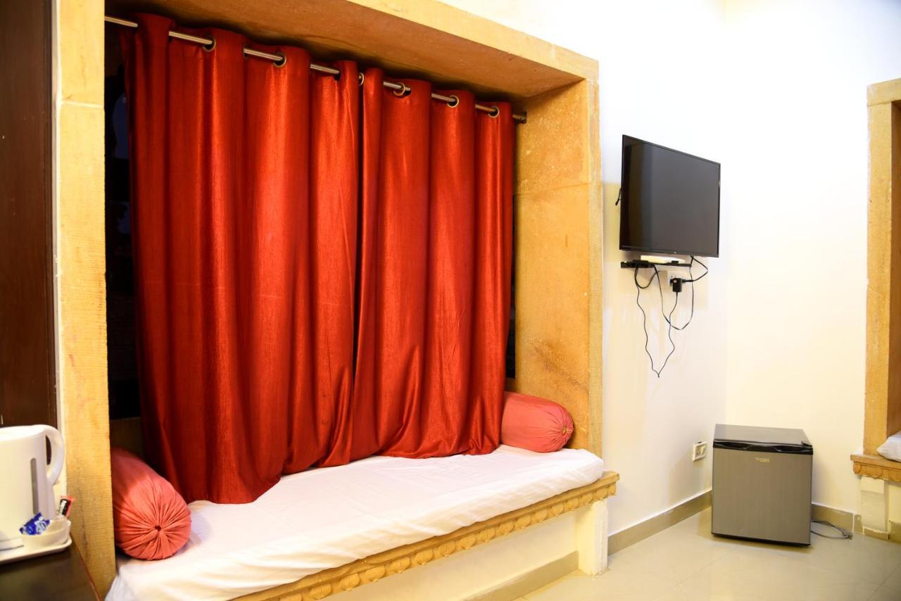 Hotel Marina Mahal With Swimming Pool Jaisalmer Ngoại thất bức ảnh