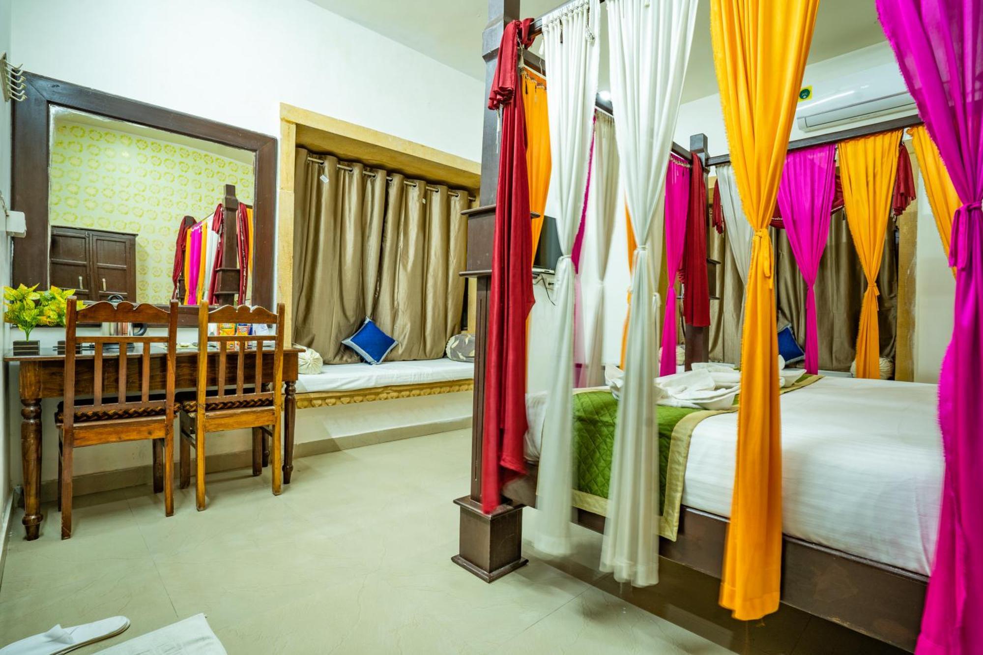 Hotel Marina Mahal With Swimming Pool Jaisalmer Ngoại thất bức ảnh
